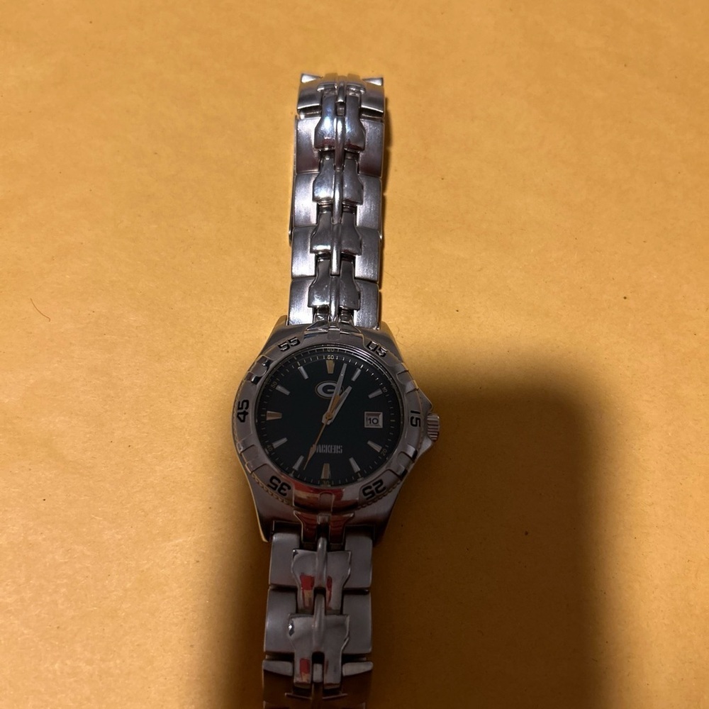 Green Bay Packers NFL Men’s Stainless Steel Watch Silver Team Logo
